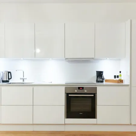 Stunning 2 Bedroom On Nyhavn With Private Balcony * Kopenhagen