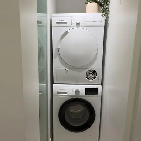 شقة Stunning 2 Bedroom On Nyhavn With Private Balcony *